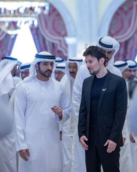 Павел Дуров пришел на встречу с премьер-министром ОАЭ в кроссовках