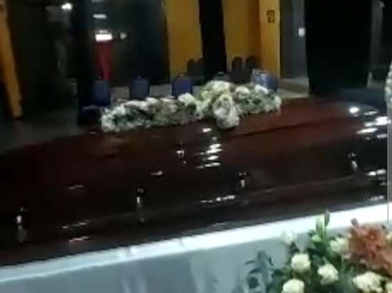 В Тбилиси похоронили Вахтанга Кикабидзе: «Присутствовали правительство и все звезды»
