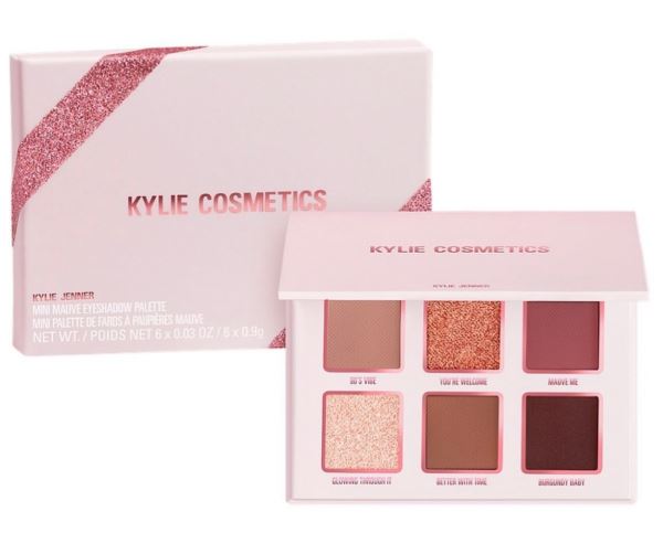 </p>
<p>                        Kylie Сosmetics Holiday Collection 2022</p>
<p>                    