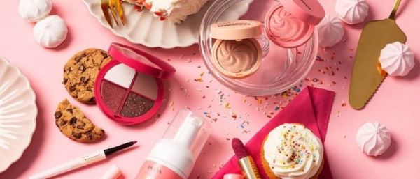 
<p>                        Pupa Milano It’s Delicious Makeup Collection Christmas Holiday 2022</p>
<p>                    